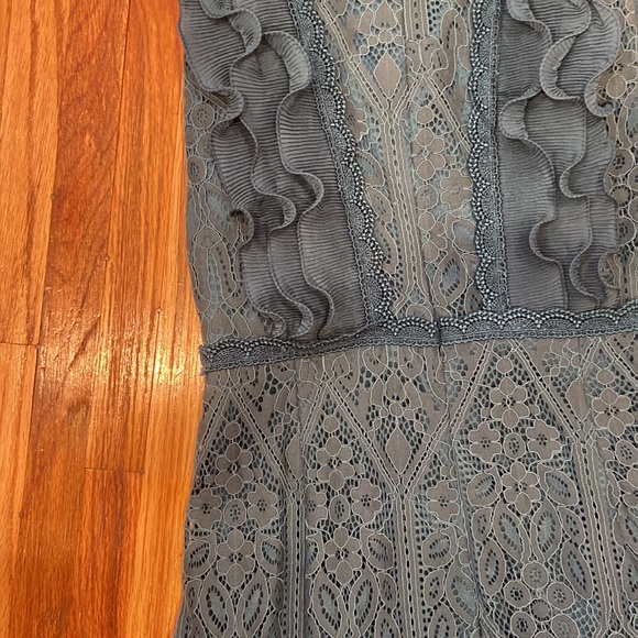 AQUA FOREST GREEN LACE DRESS WITH RUFFLE AND MOCK NECK - Picture 5 of 6